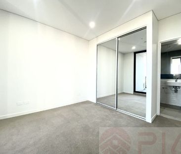 Spacious 3-Bedroom Modern Apartment in Vibrant Kogarah - Photo 1