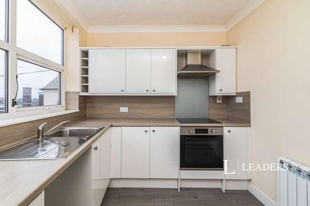 High Street, Gorleston, Great Yarmouth, Norfolk, NR31 - Photo 4