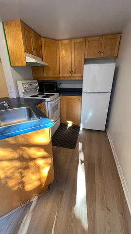 2B Hamilton Ottawa Canada - Photo 3