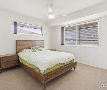 Modern 3 Bedroom Duplex in quiet location - Photo 2