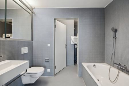 Moderne 3.5-Zimmer-Wohnung in Seenähe - Photo 3