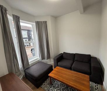 6 bedroom terraced house to rent - Photo 1