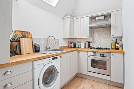 West Overcliff Drive, Bournemouth, BH4 - Photo 5