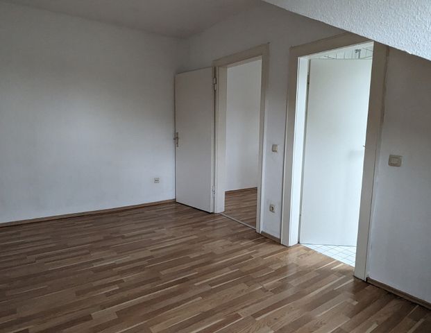 WILLKOMMEN! Top sanierte Singlewohnung! Garten! PKW-Stellplatz - Foto 1