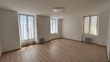 Location Appartement 4 pièces 82m² COUX 07000 - Photo 5