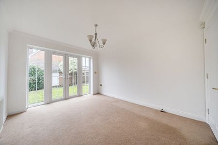 5 bedroom detached house to rent - Photo 2