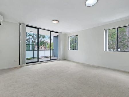 2 Bed 2 Bath 1 Car Apartment for Rent - Photo 2