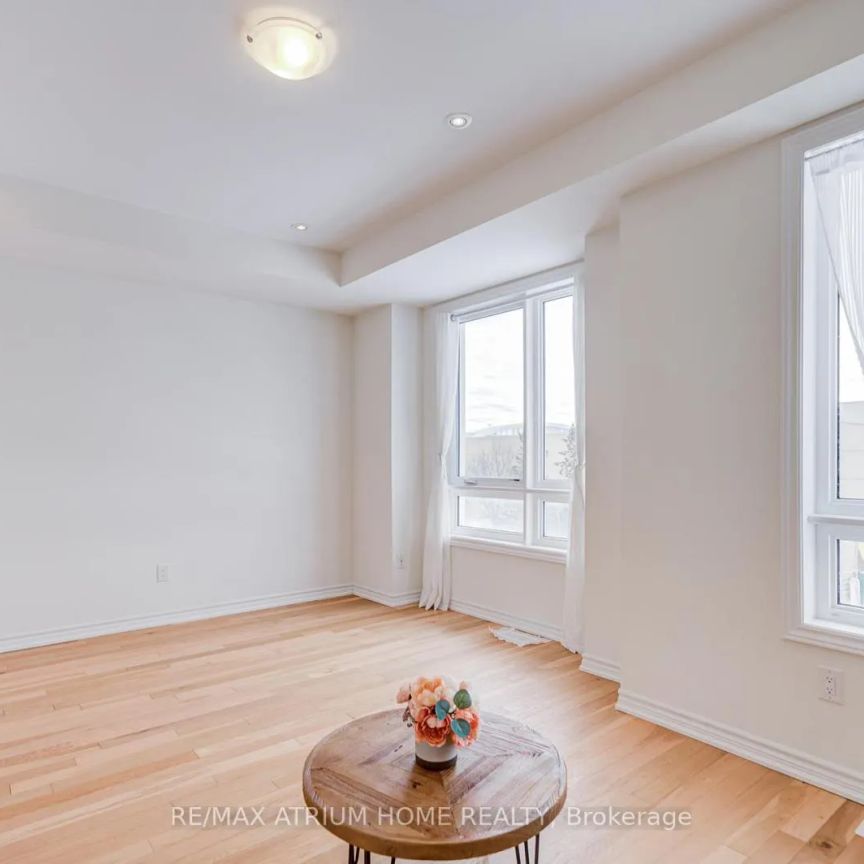 60 IMPERIAL COLLEGE LANE - Photo 1