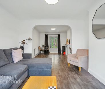 3 bed house to rent in Moncktons Avenue, Maidstone, ME14 - Photo 3