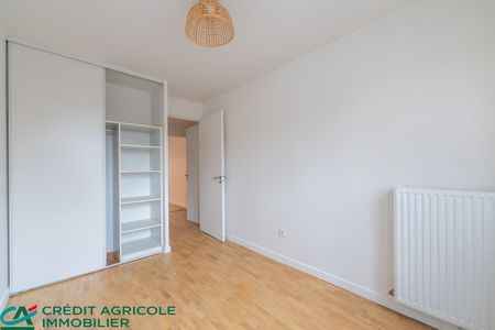 location Appartement T3 DE 67.5m² À CACHAN - Photo 2