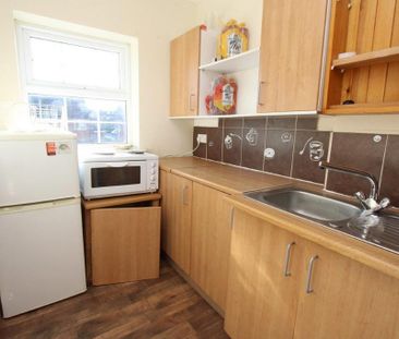 4 bedroom private hall to rent - Photo 6