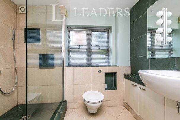 2 bedroom apartment to rent West Mount, The Mount, Guildford, GU2 - Photo 1