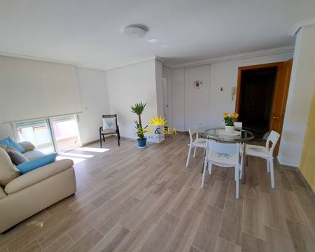 APARTMENT FOR RENT, 2 BEDROOMS AND 1 BATHROOM IN TORREVIEJA - ALICANTE - Photo 4