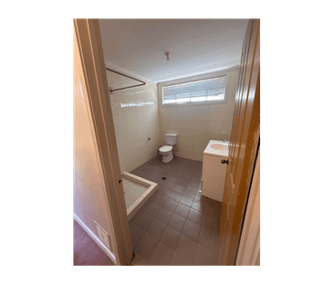 Newly Refurbished Rooms in East Brisbane - Photo 4