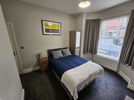 Room 1, 5 Royal Avenue - Photo 3