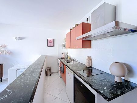 Location Appartement 2 pièces 40m² - Photo 3