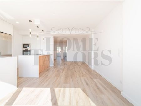 3 room luxury Flat for rent in Cacilhas, Almada, Distrito de Setúbal - Photo 2