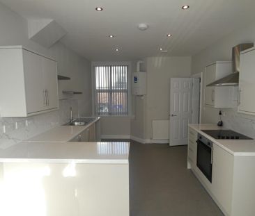 4 bedroom property to rent - Photo 5