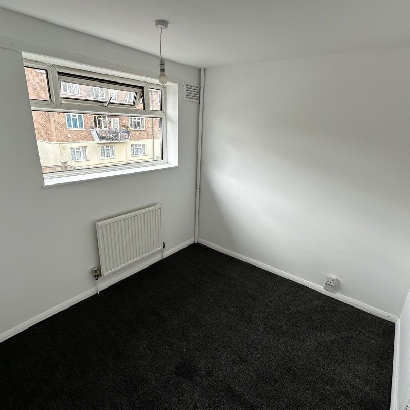 Middlegate - Photo 1