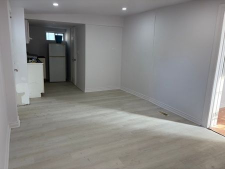 For Lease - 475 D'arcy Street Unit# C, Newmarket, Ontario - Photo 3