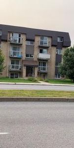 GRAND 5 1/2 À LOUER - Photo 3