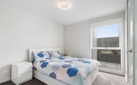 Charming 2-Bedroom Apartment - Photo 4