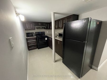 For Lease - 32 Todd Road, Toronto, Ontario - Photo 2