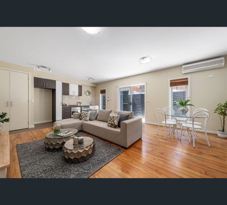 2/4 Cumming Street, Brunswick West, Vic 3055 - Photo 4