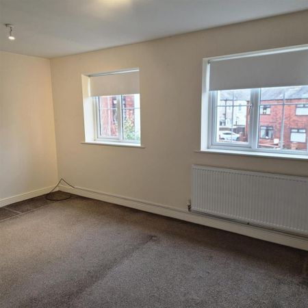 3 bedroom terraced house to rent - Photo 4