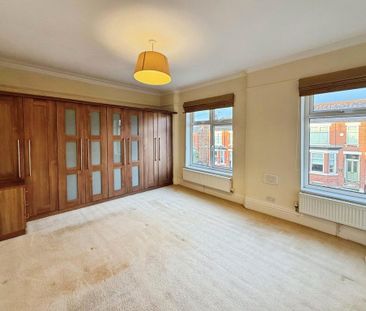 3 bedroom semi-detached house to rent - Photo 5