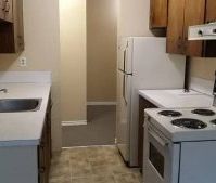 $1100 / 1br – 650ft2 – Spacious 1 Bedroom + Bathroom Apartment in u... - Photo 3