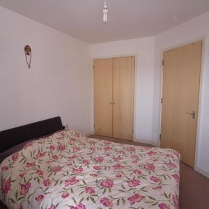 Park Heights, Constitution Hill, Woking, GU22 7RT - Photo 2