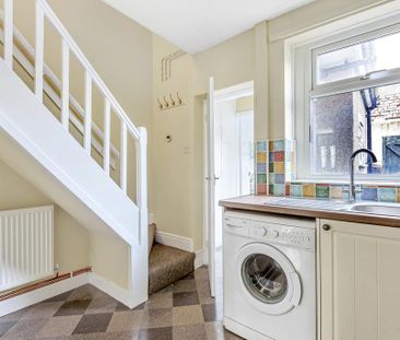 2 bedroom terraced house to rent - Photo 5