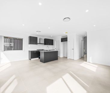 Brand New House in Wilton for Lease Contact Victor on 0420588804 to... - Photo 5