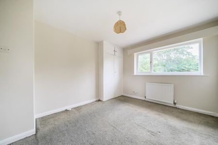 3 bedroom detached house to rent - Photo 4