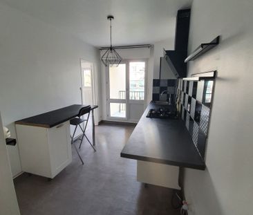 Location Appartement 3 pièces 72m² - Photo 4