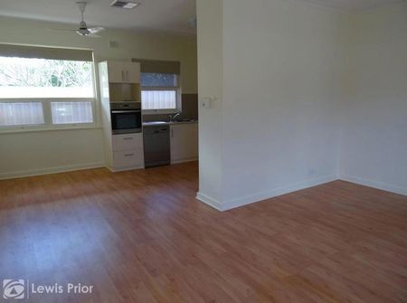 Affordable Homette In Great Location - Photo 4