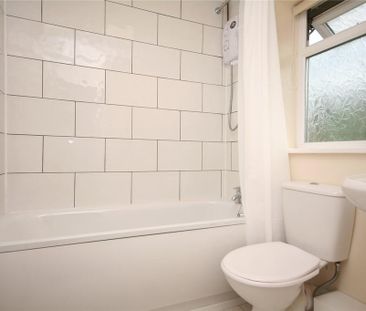 1 bedroom in a house share to rent - Photo 6