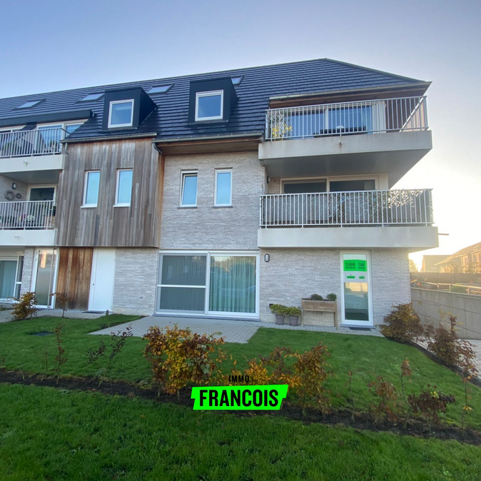 Instapklaar appartement met 2 slaapkamers, tuintje en autostaanplaats - Foto 1