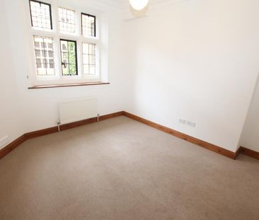 Oldfield Wood, Woking, Surrey, GU22 - Photo 6