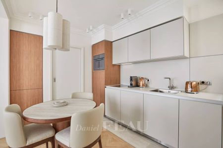 Location appartement, Paris 8ème (75008), 2 pièces, 40 m², ref 86181586 - Photo 5