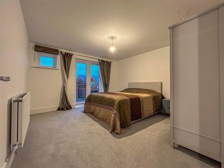 3 Bedroom House - Photo 4