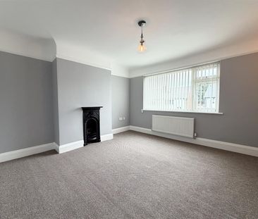 Heather Road, Heswall - Photo 2