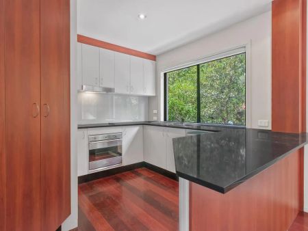 “Modern Townhouse in Ironside School Catchment” - Photo 4