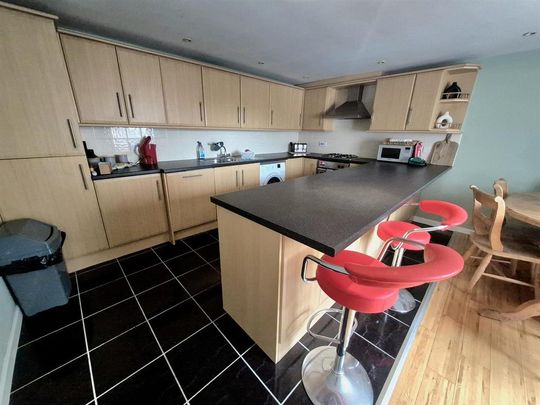 3 bedroom barn conversion to rent - Photo 1