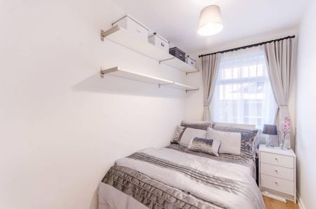 4 bedroom flat to rent - Photo 4