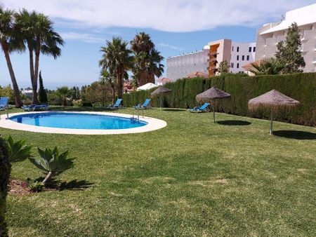 3 room luxury House for rent in Benalmádena, Spain - Photo 3