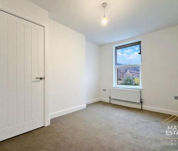 2 bedroom end of terrace house to rent - Photo 4