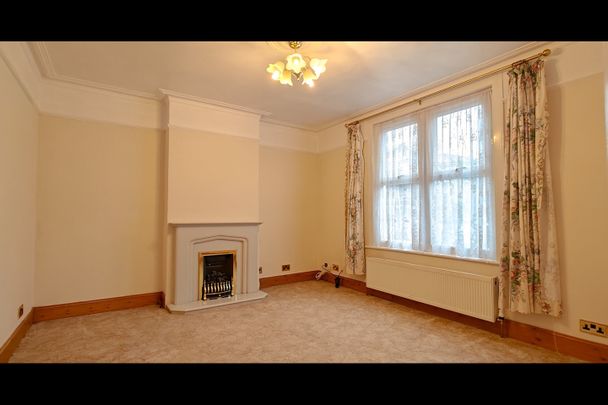 4 Bed End Terrace, Vicarage Road, CR0 - Photo 1