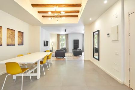 Carrer La Rambla, Barcelona, Catalonia 08002 - Photo 5